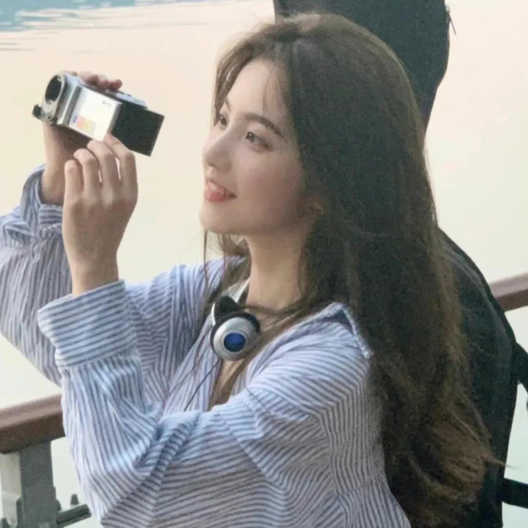 进击！巨人中学